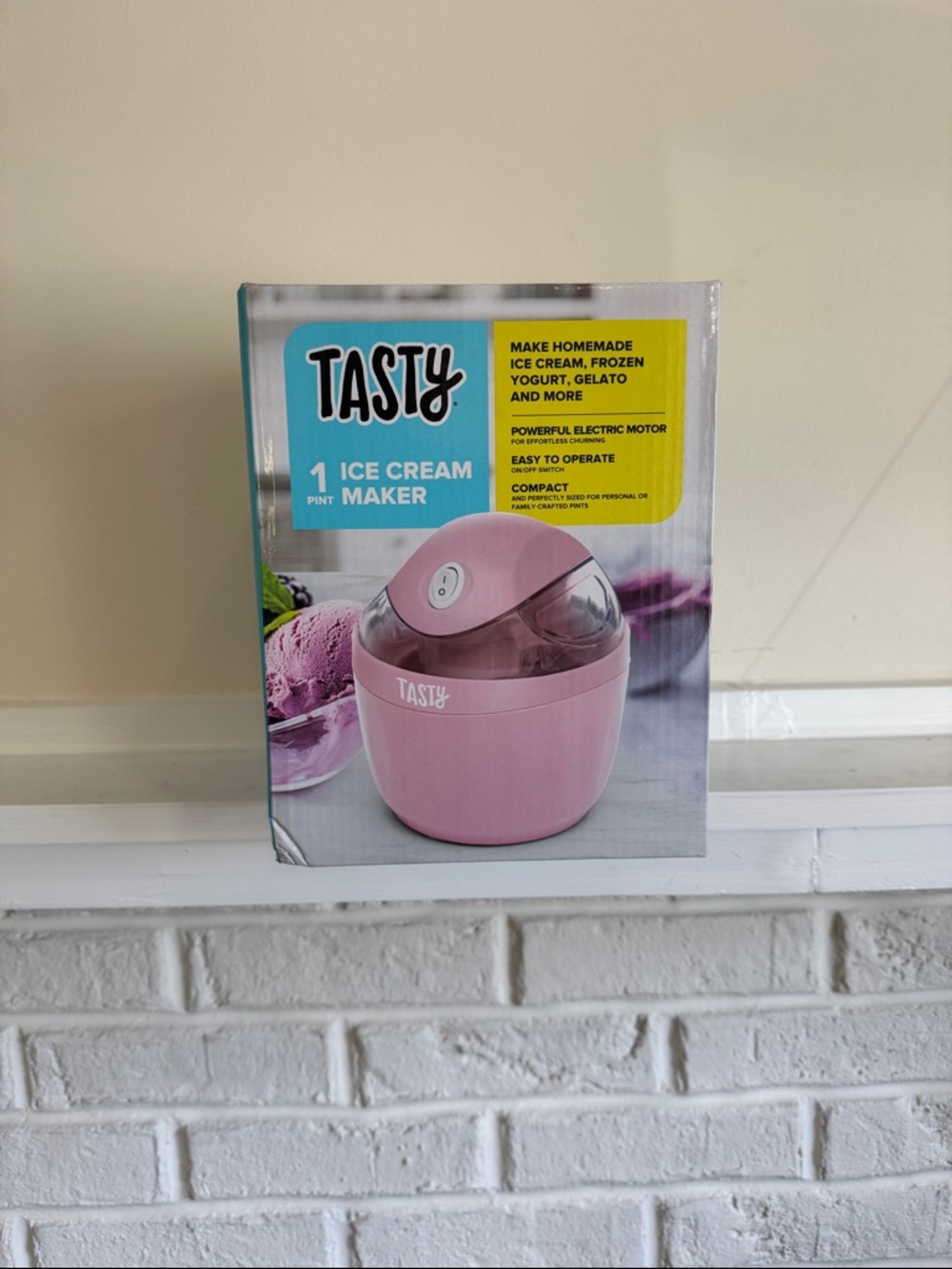 Pink 1-Pint Ice Cream Maker